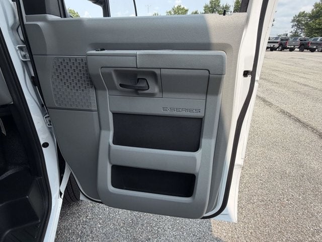 2027 Ford E-Series Cutaway E-450 DRW 158" WB
