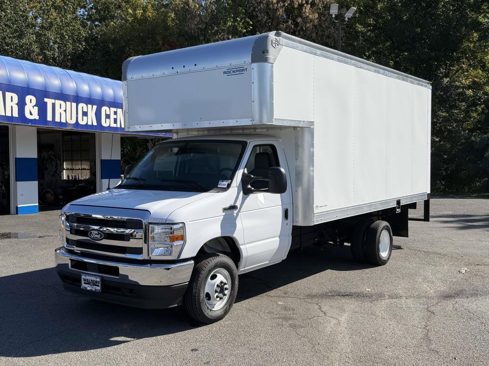 2027 Ford E-Series Cutaway E-450 DRW 158" WB
