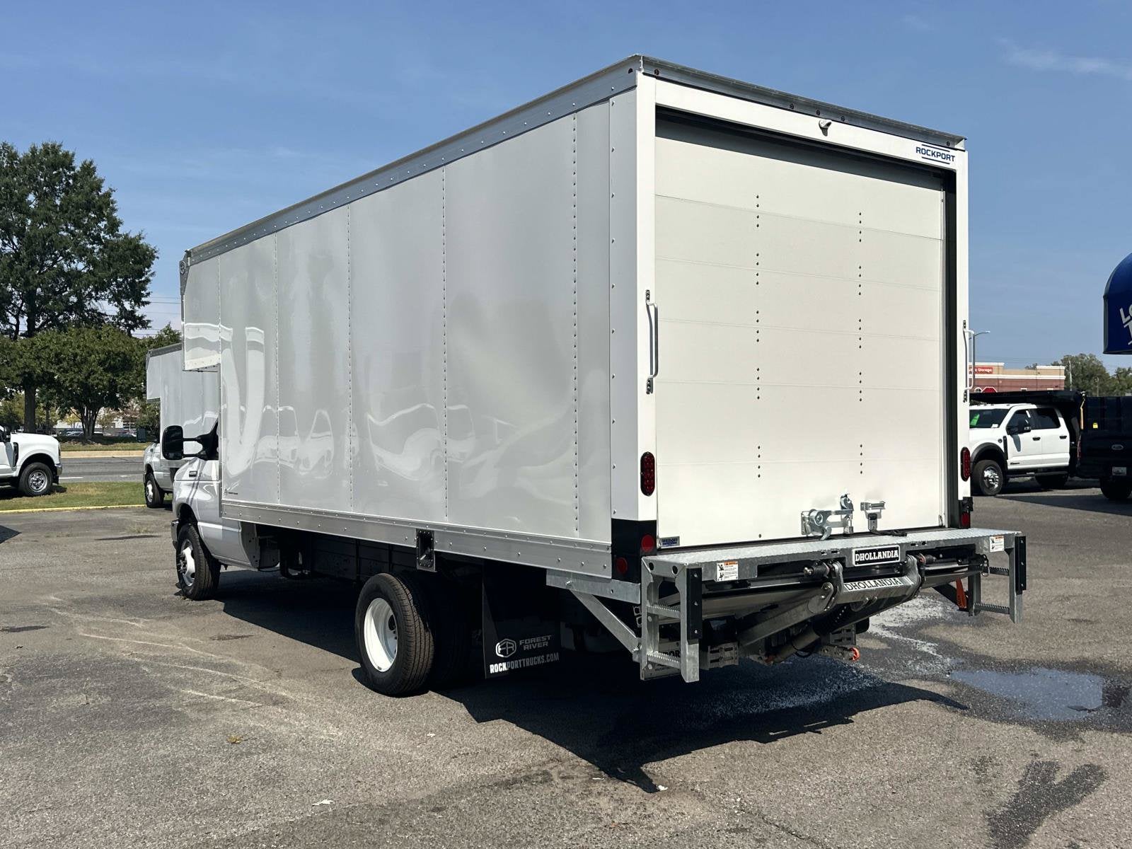 2027 Ford E-Series Cutaway E-450 DRW 158" WB