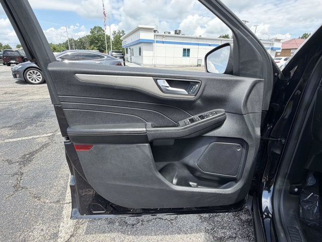 2021 Ford Escape SE Hybrid