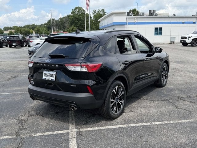 2021 Ford Escape SE Hybrid