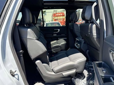 2026 Ford Expedition MAX Platinum®