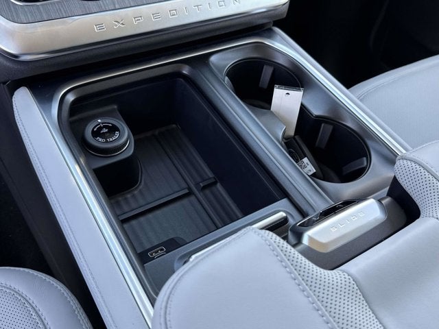2026 Ford Expedition MAX Platinum®