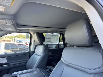 2027 Ford Expedition Active