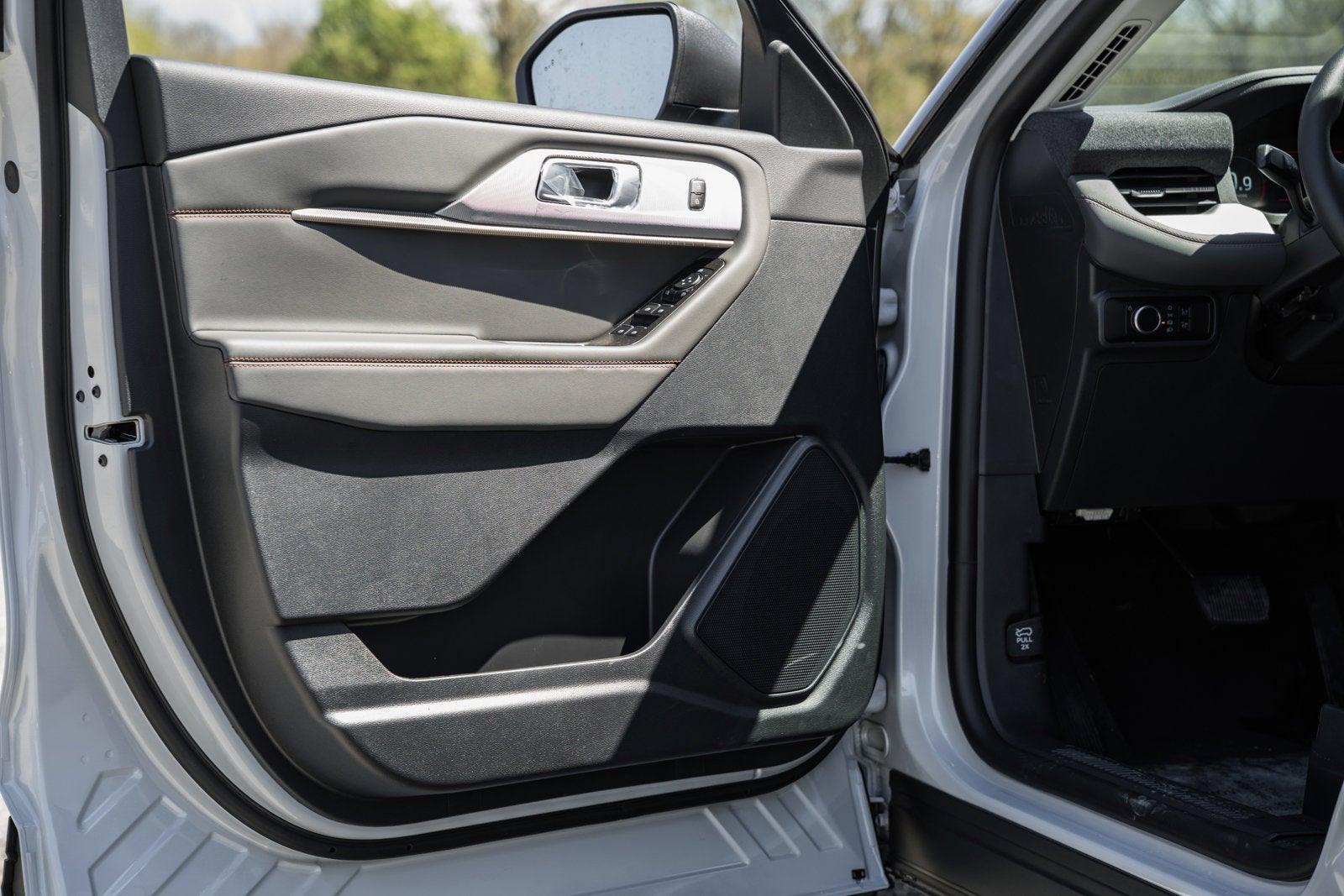 2026 Ford Explorer Active w/100A Pkg
