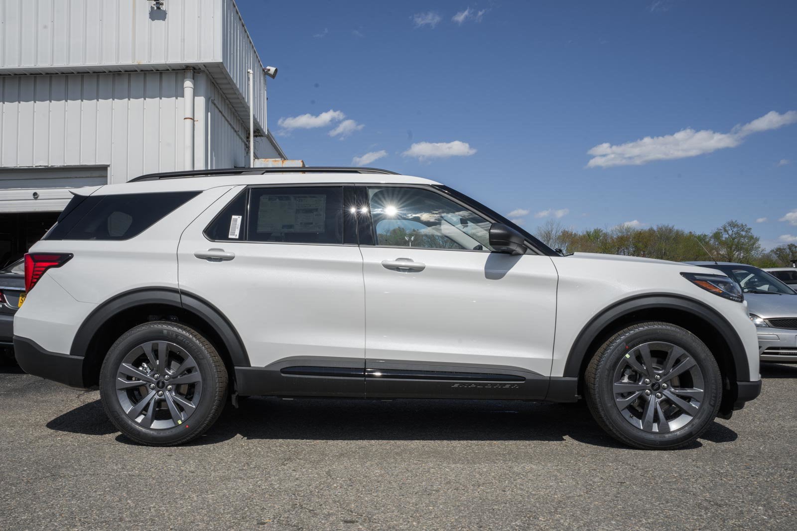 2026 Ford Explorer Active w/200A Pkg
