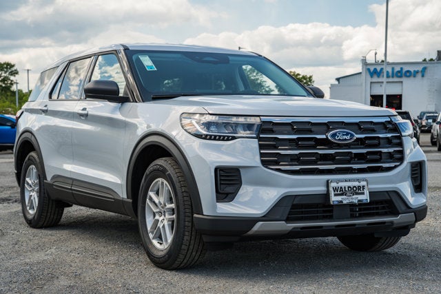 2026 Ford Explorer Active 4WD's photo