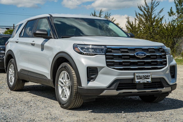 2026 Ford Explorer Active 4WD's photo