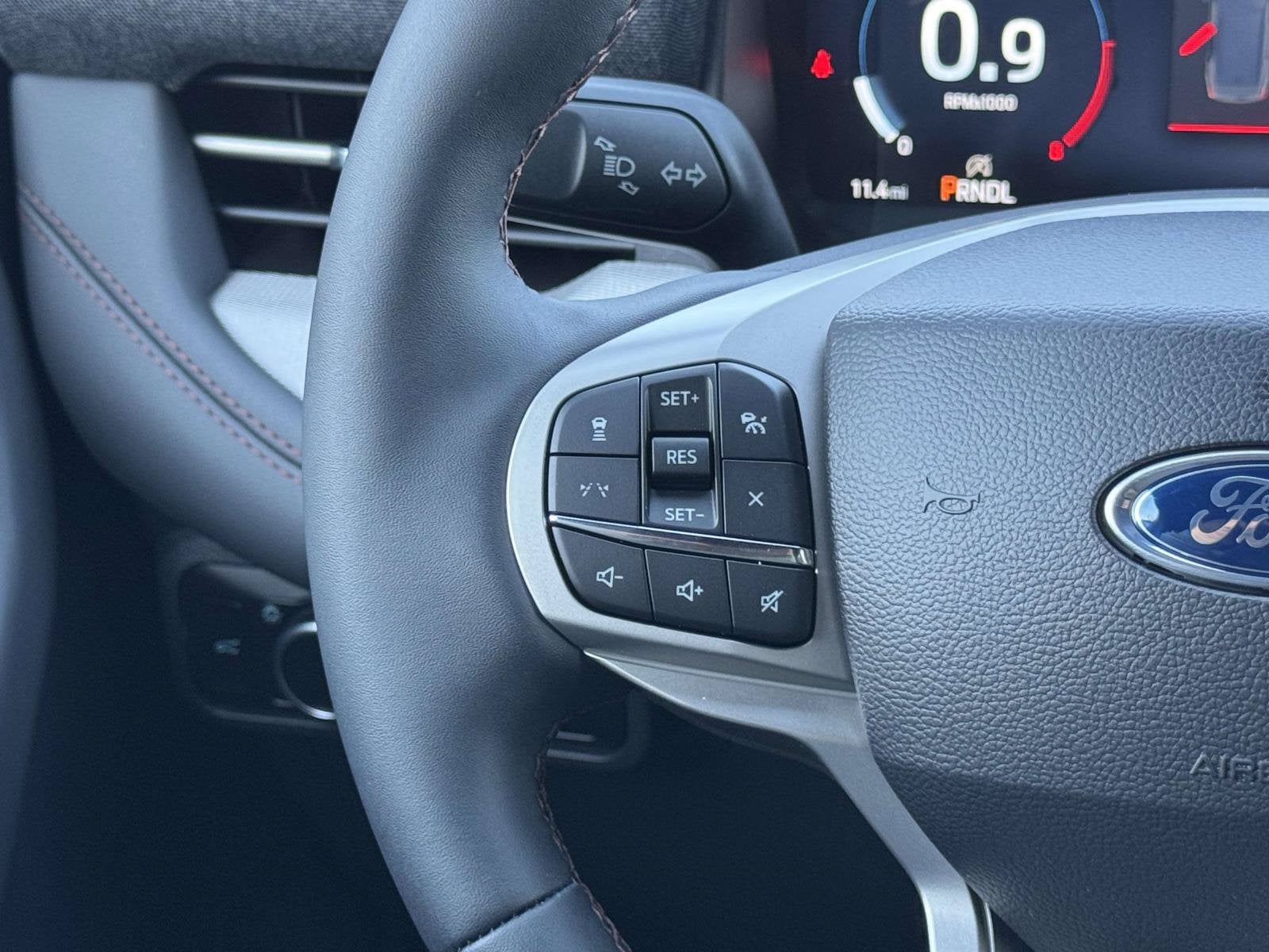 2027 Ford Explorer Active w/200A Pkg