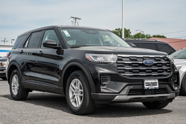 2026 Ford Explorer Active 4WD's photo