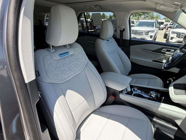 2026 Ford Explorer Platinum™