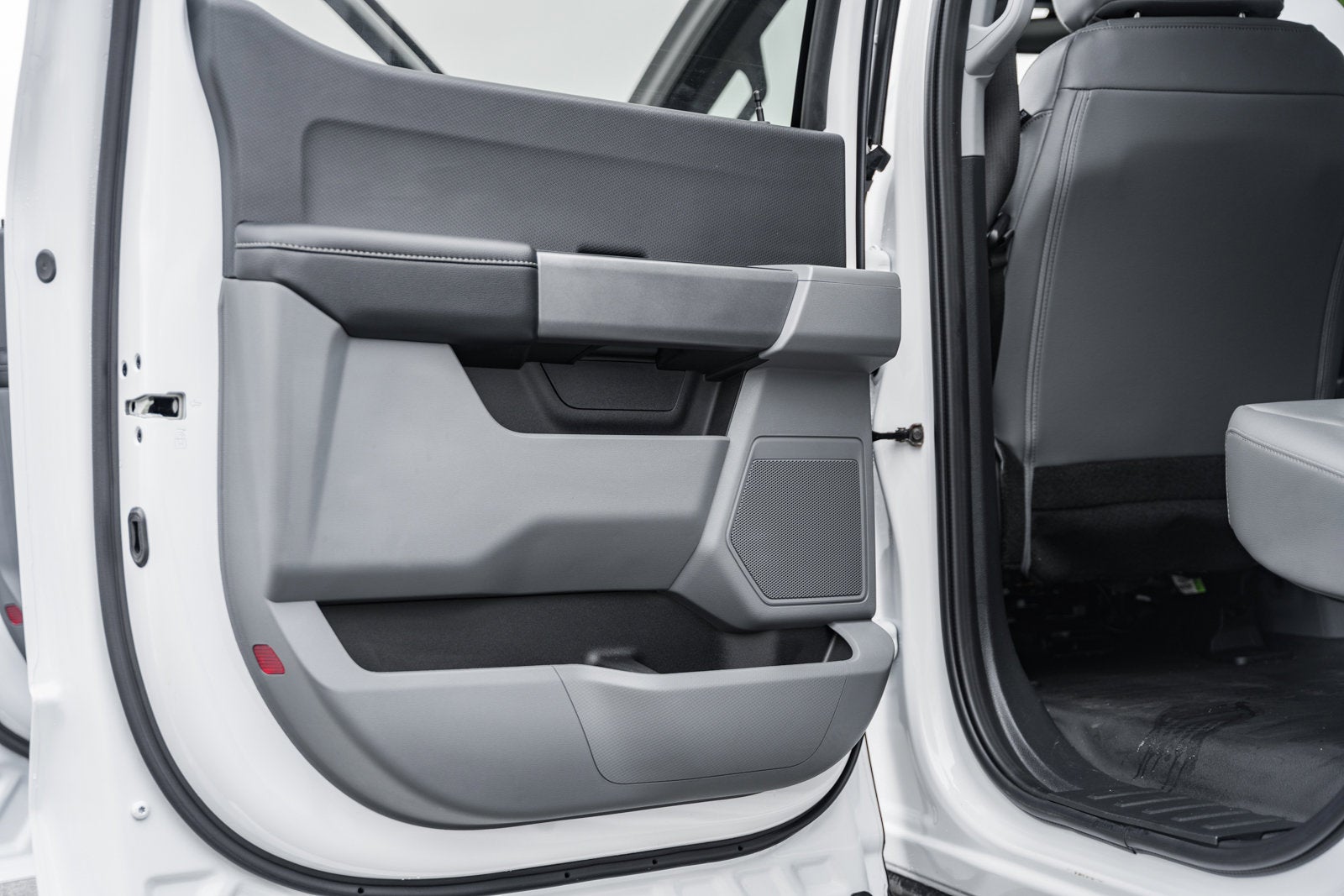 2024 Ford F-150 Lightning Pro