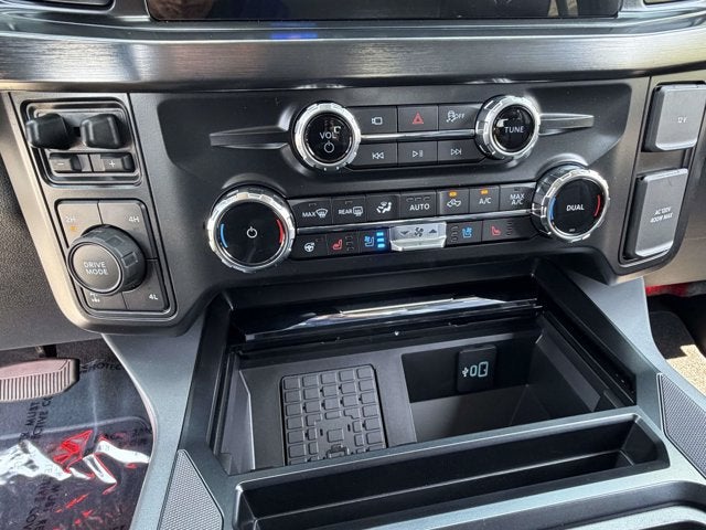 2026 Ford Super Duty F-250 Black Widow LARIAT