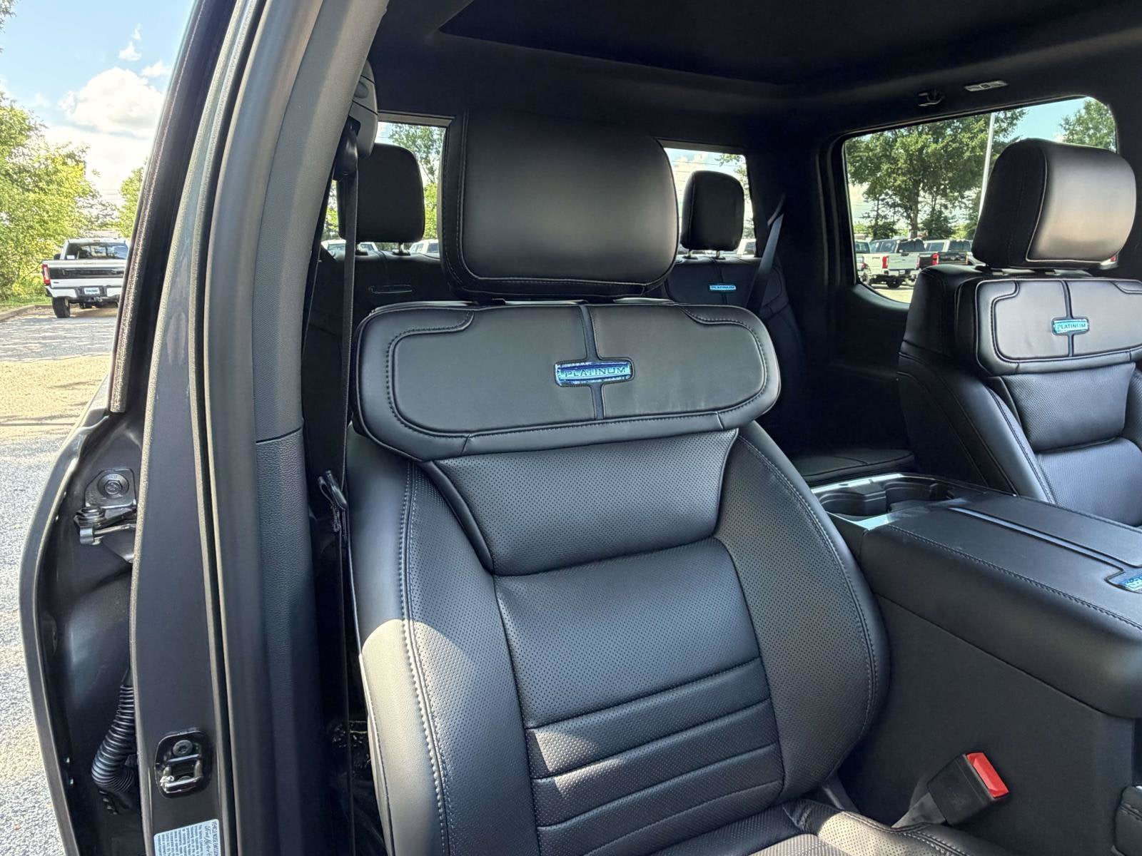 2026 Ford Super Duty F-250 SRW Platinum