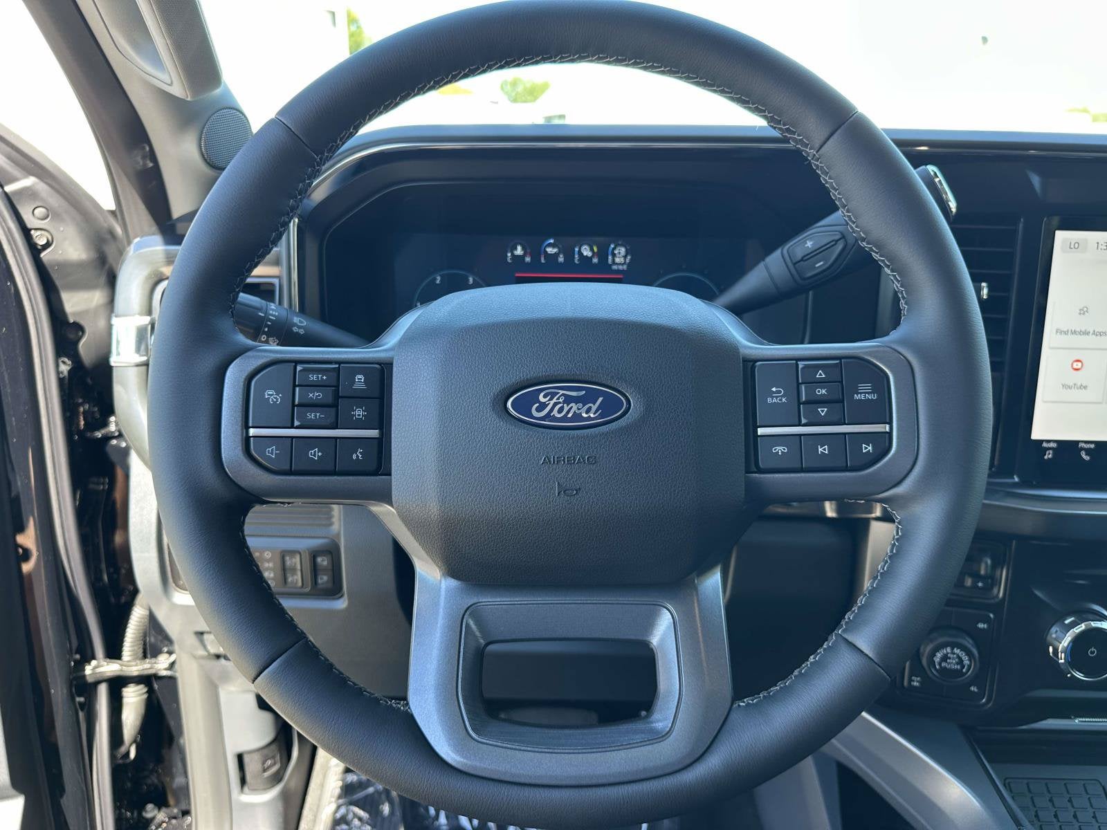 2027 Ford Super Duty F-250 SRW LARIAT