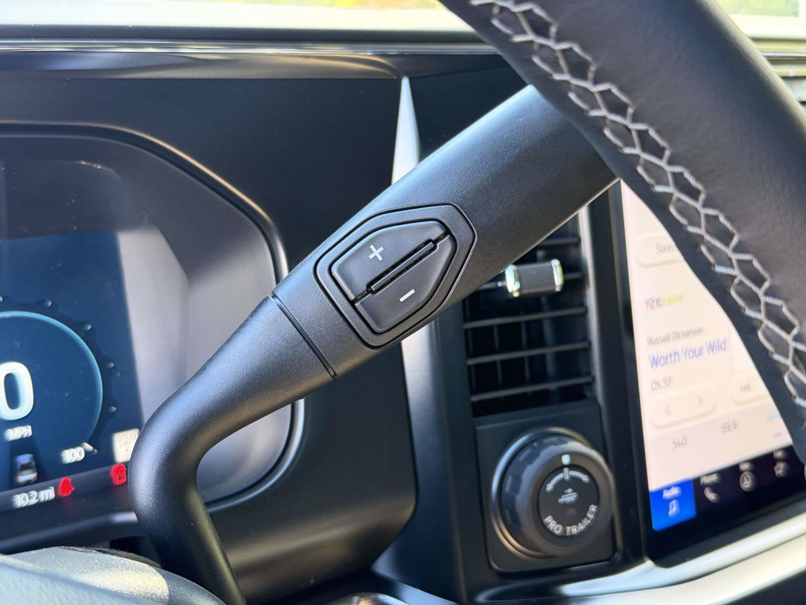 2027 Ford Super Duty F-250 SRW LARIAT