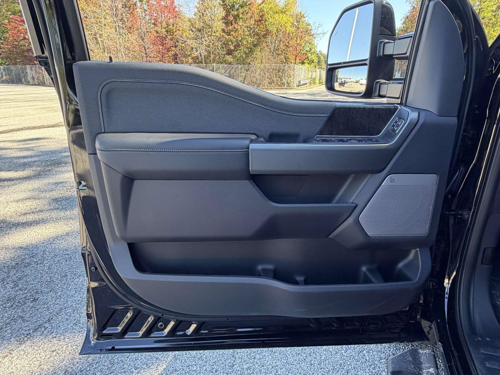 2027 Ford Super Duty F-250 SRW LARIAT