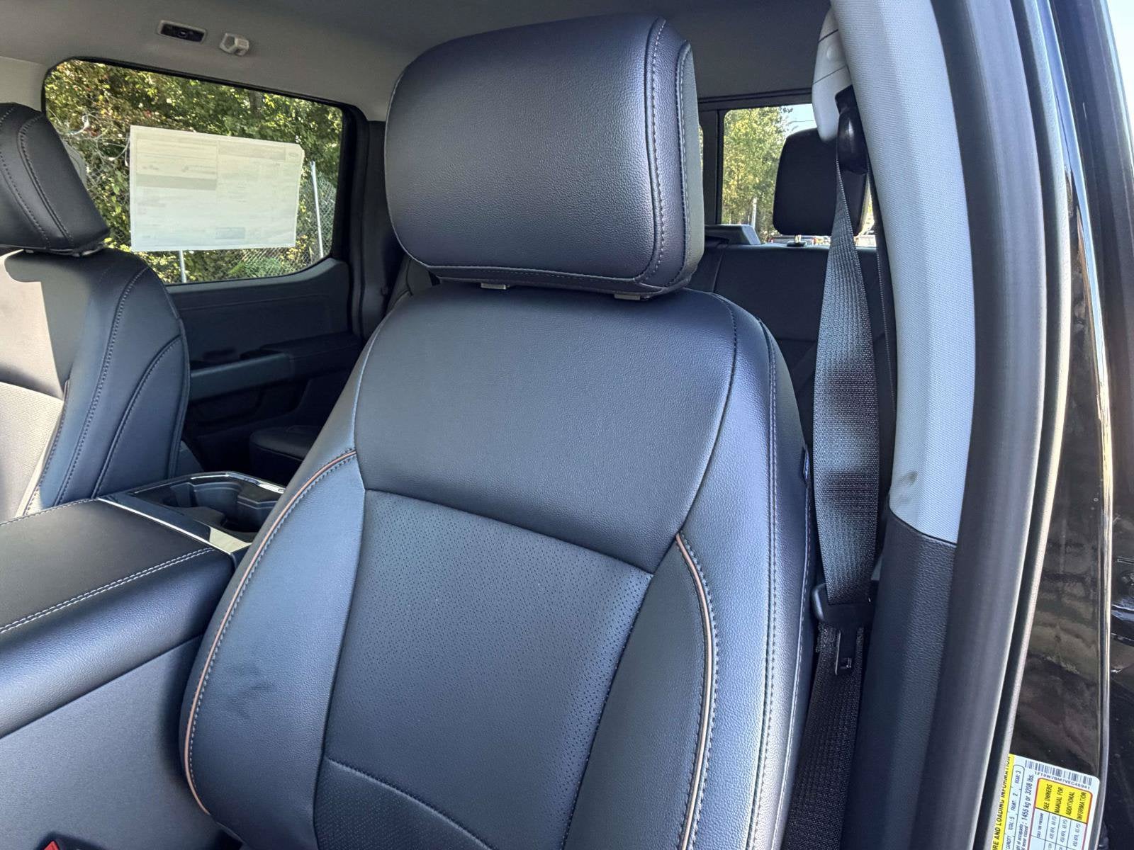 2027 Ford Super Duty F-250 SRW LARIAT