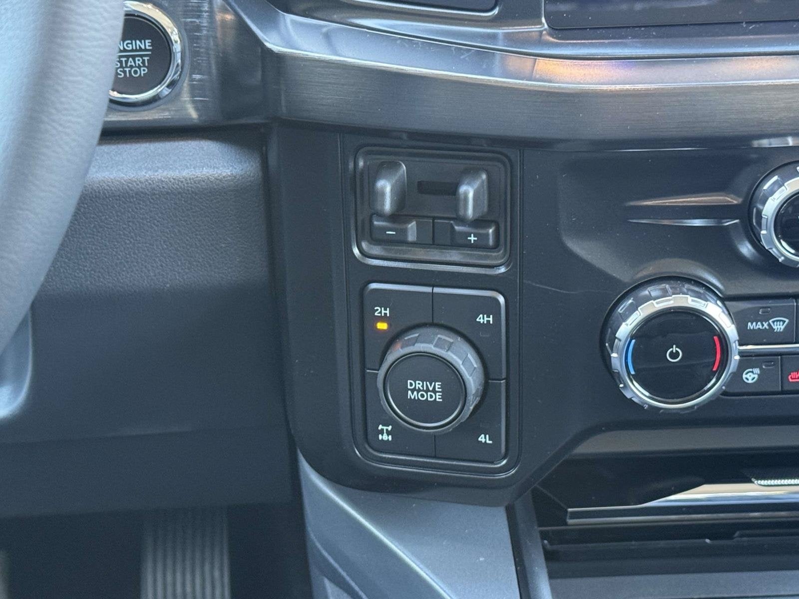 2027 Ford Super Duty F-250 SRW LARIAT