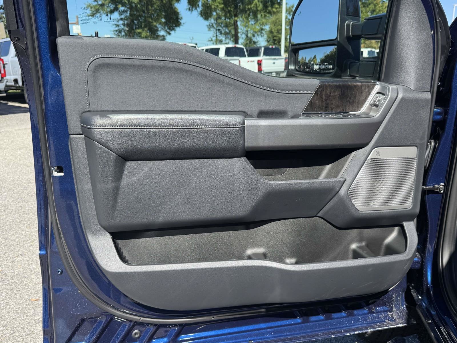 2027 Ford Super Duty F-250 SRW LARIAT