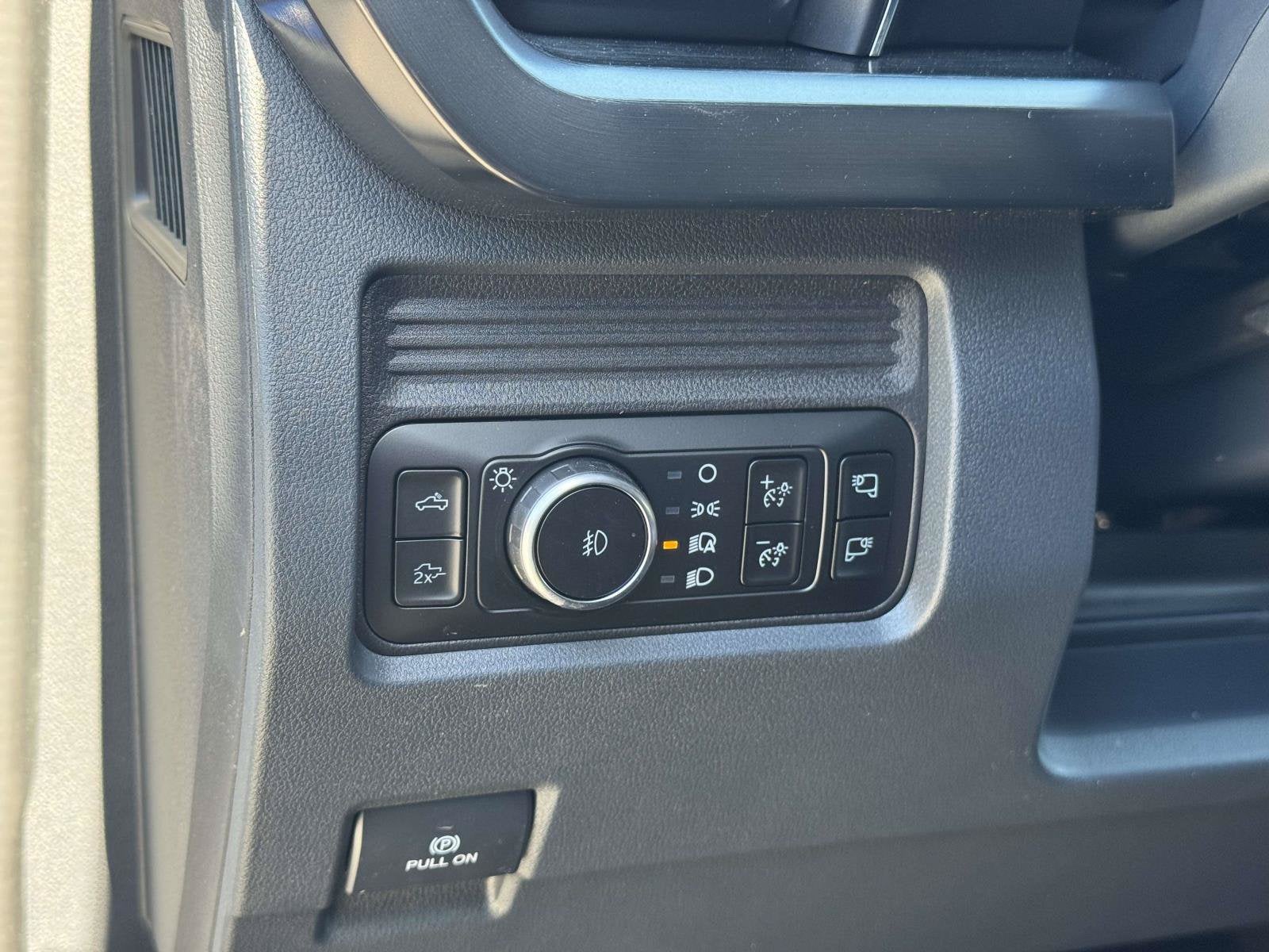 2027 Ford Super Duty F-250 SRW LARIAT