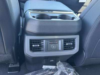 2027 Ford Super Duty F-250 SRW LARIAT