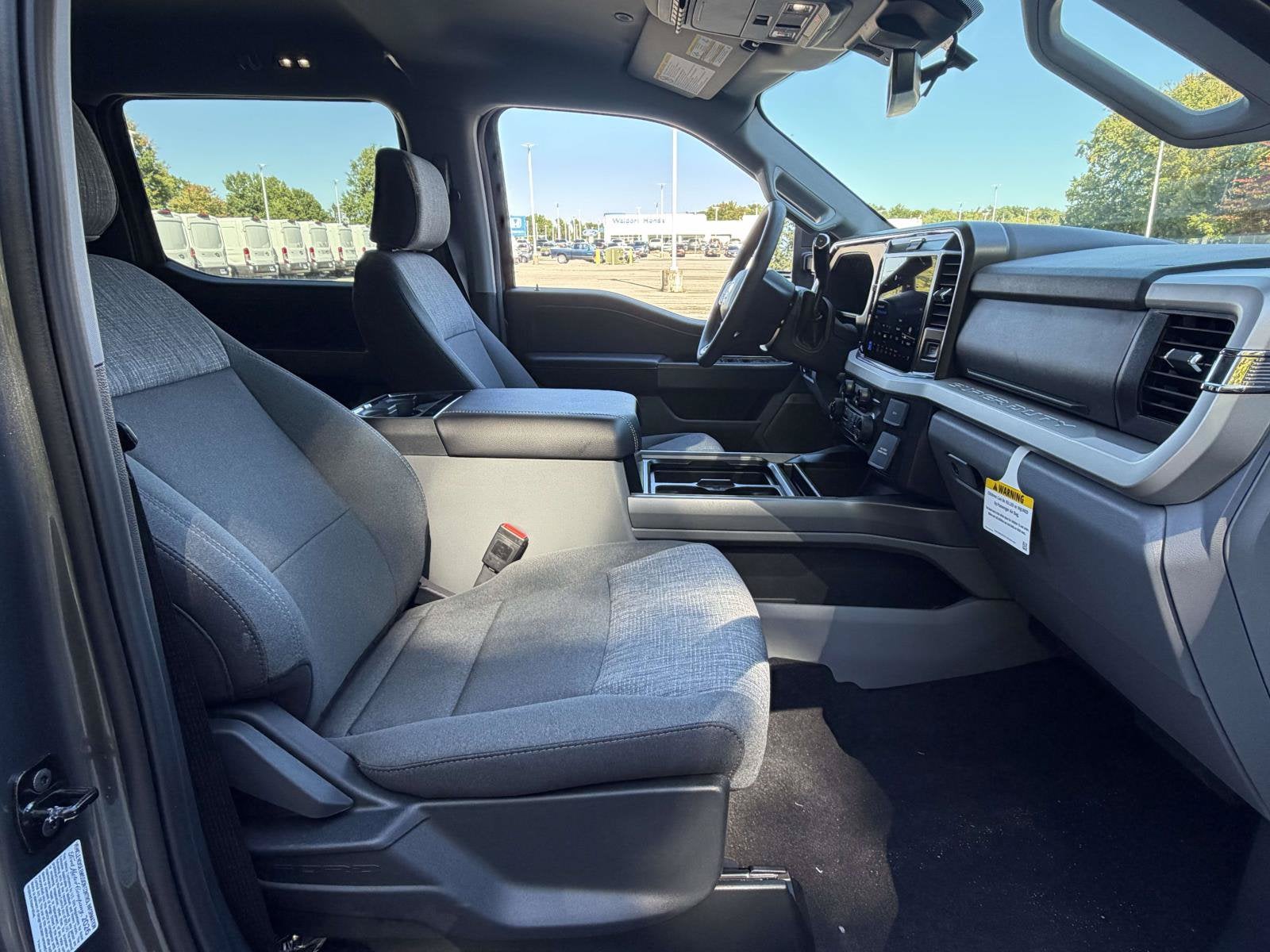 2027 Ford Super Duty F-250 SRW XLT