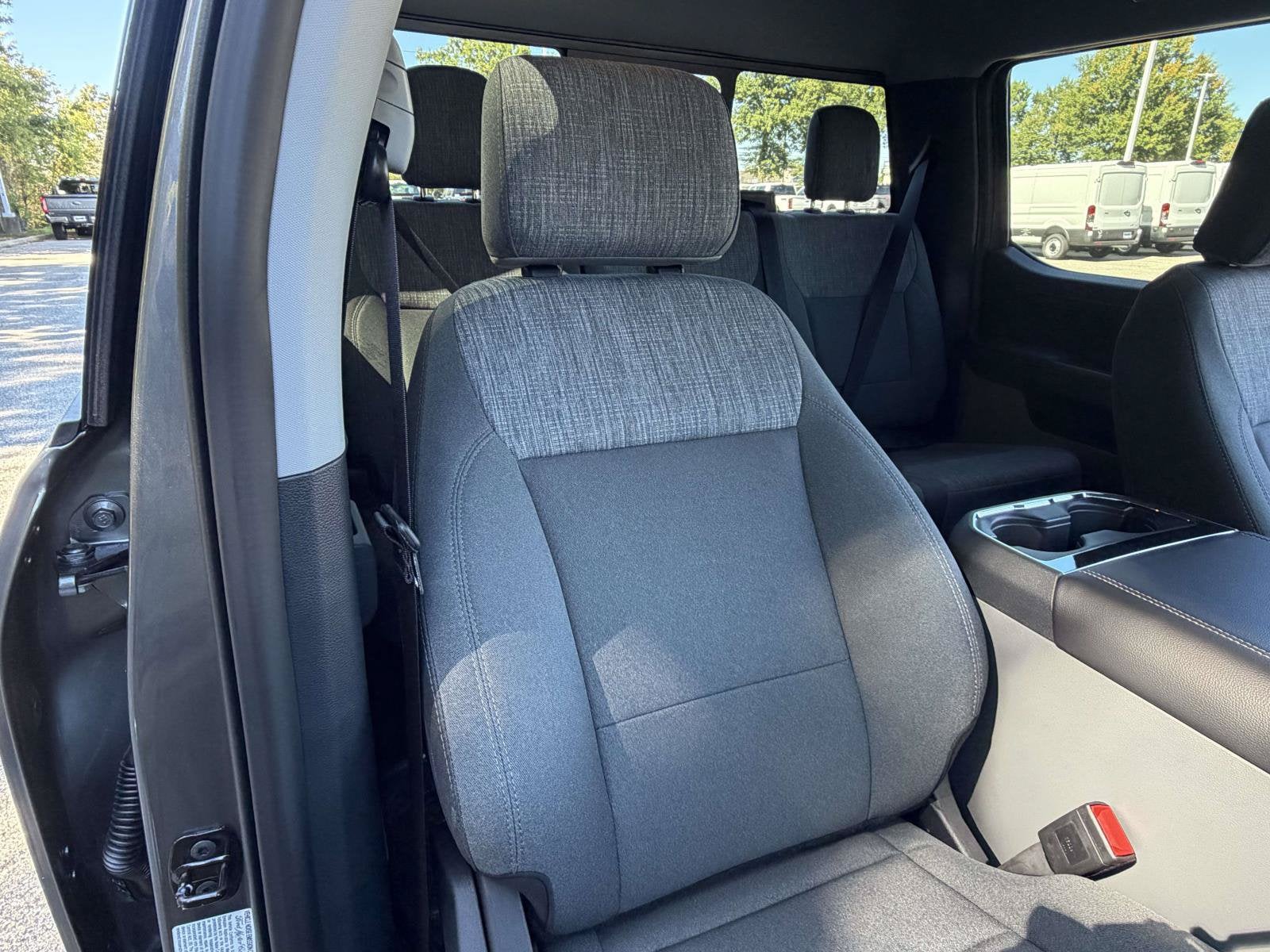 2027 Ford Super Duty F-250 SRW XLT