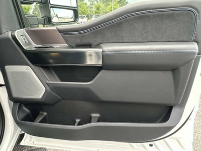 2026 Ford Super Duty F-350 SRW Platinum