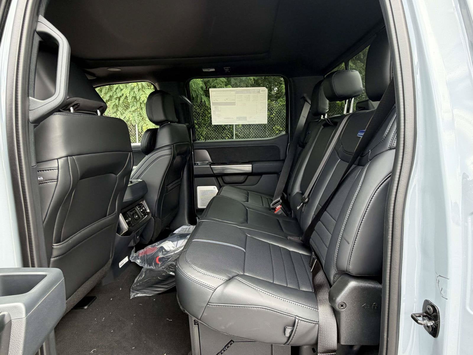 2026 Ford Super Duty F-350 SRW Platinum
