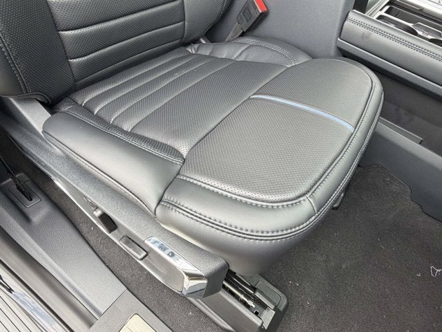2026 Ford Super Duty F-350 SRW Platinum