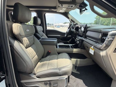 2026 Ford Super Duty F-350 SRW Platinum