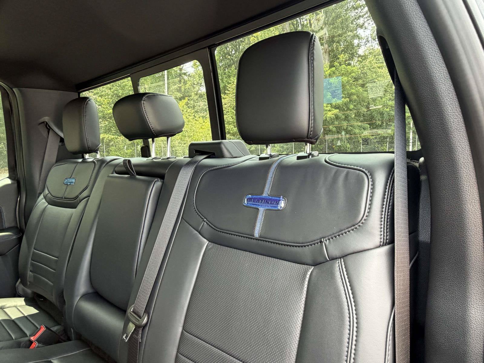 2026 Ford Super Duty F-350 SRW Platinum