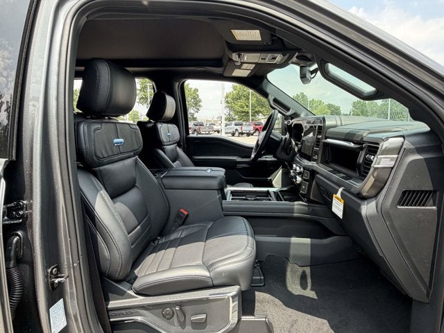 2026 Ford Super Duty F-350 SRW Platinum