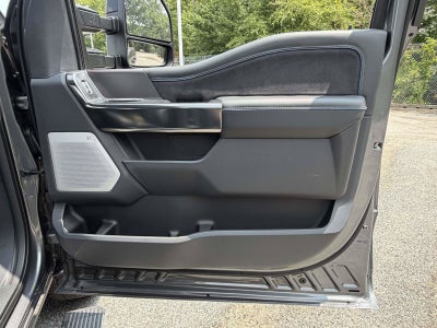 2026 Ford Super Duty F-350 SRW Platinum