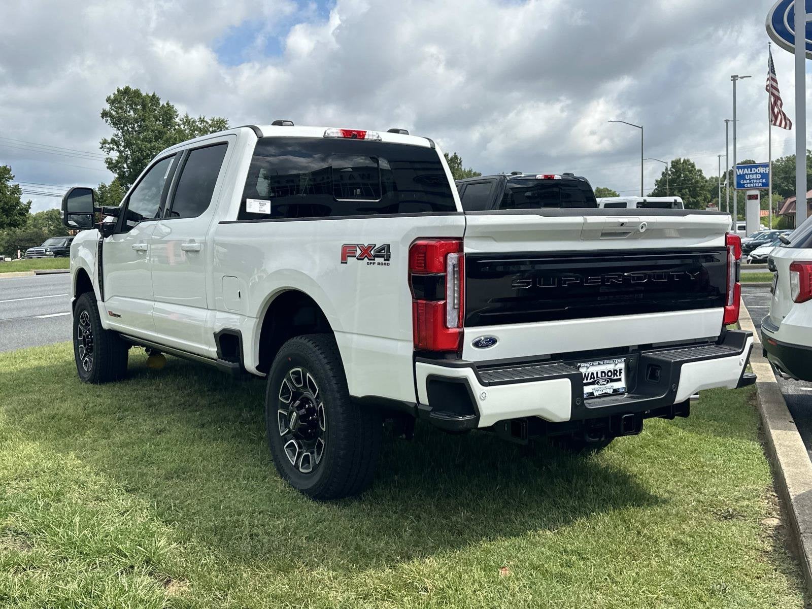 2026 Ford Super Duty F-350 SRW Platinum