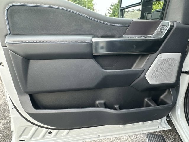 2026 Ford Super Duty F-350 SRW Platinum