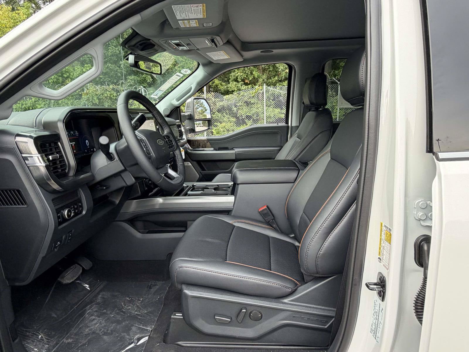 2026 Ford Super Duty F-350 SRW LARIAT