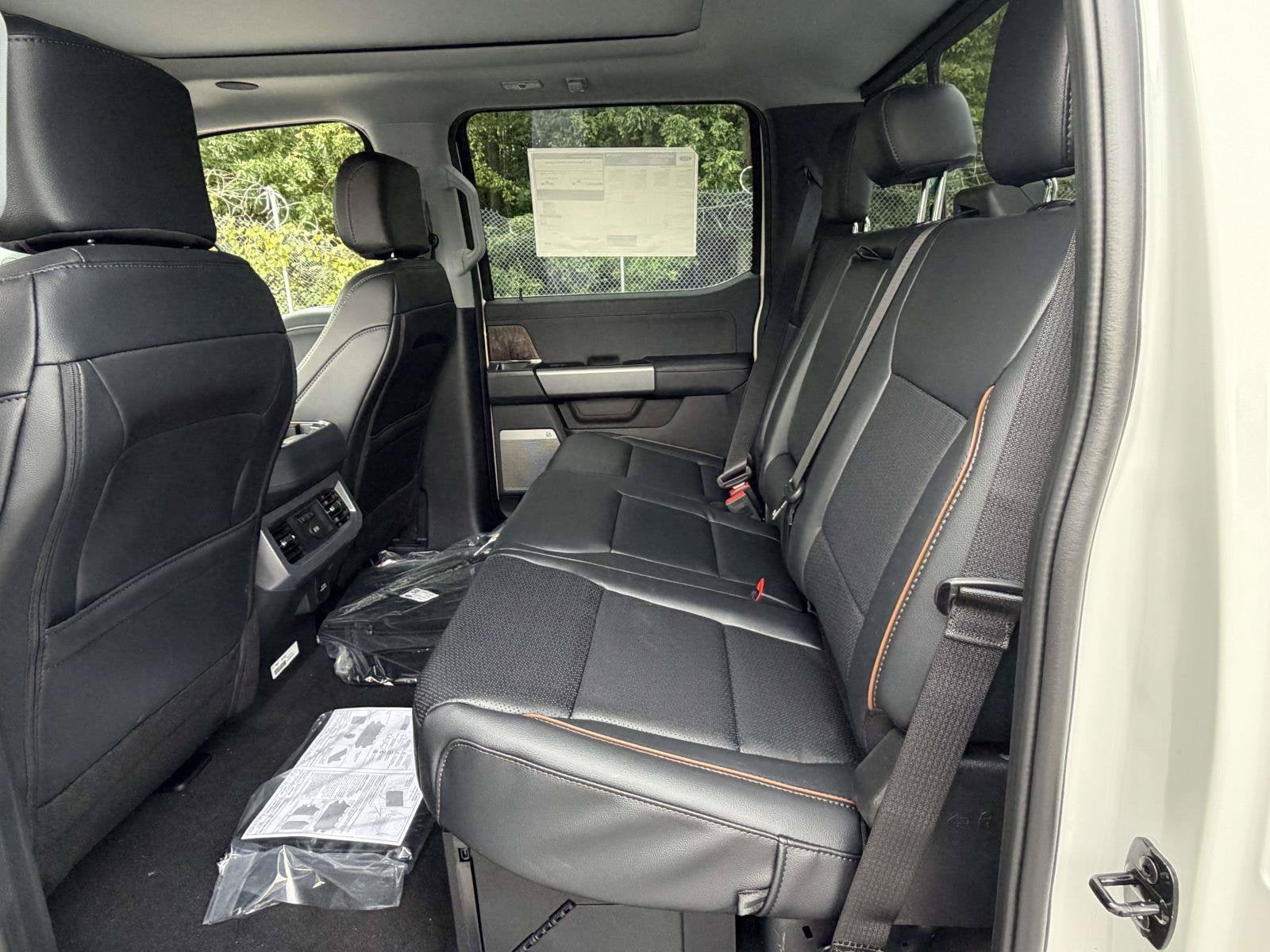 2026 Ford Super Duty F-350 SRW LARIAT