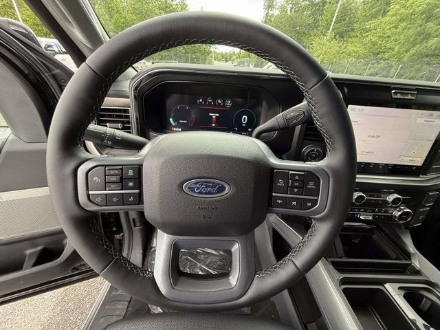2026 Ford Super Duty F-350 DRW LARIAT
