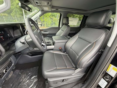 2026 Ford Super Duty F-350 DRW LARIAT