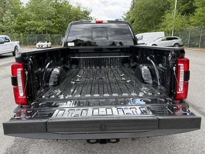 2026 Ford Super Duty F-350 DRW LARIAT