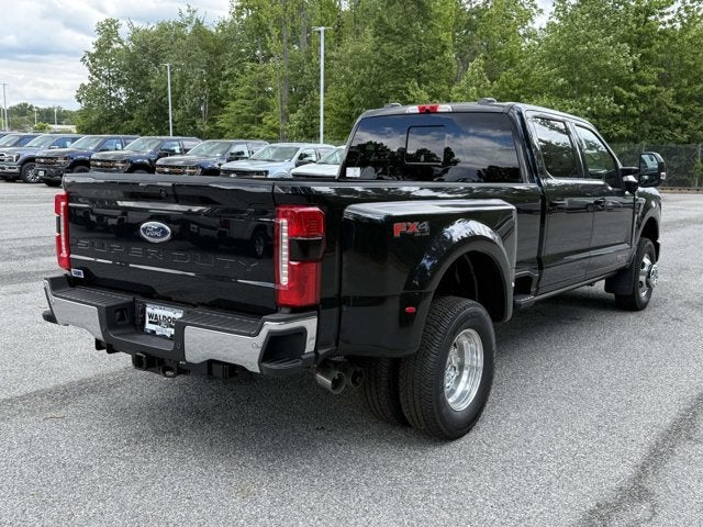 2026 Ford Super Duty F-350 DRW LARIAT