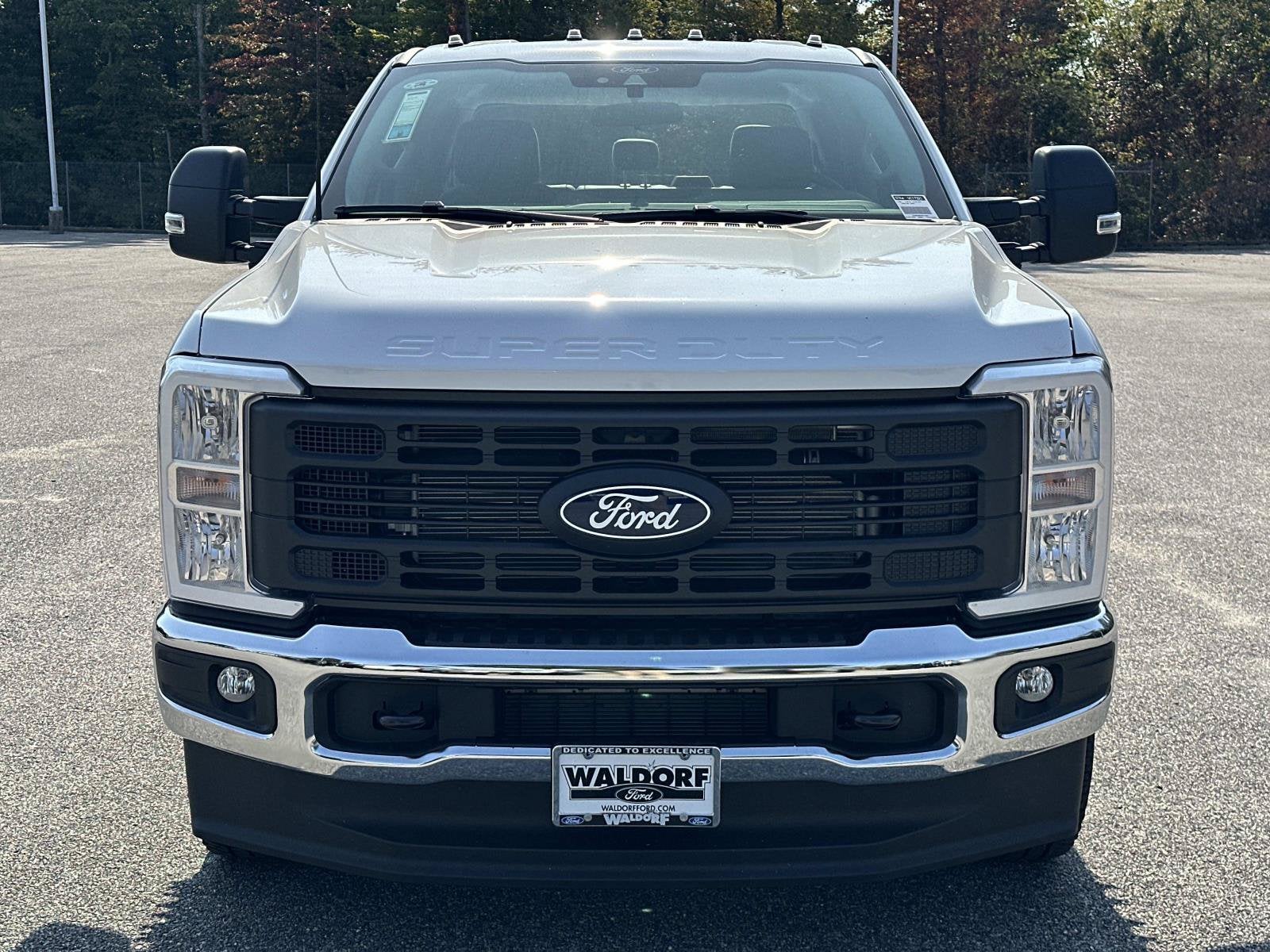 2027 Ford Super Duty F-350 DRW XL