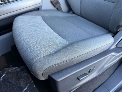 2027 Ford Super Duty F-350 DRW XLT