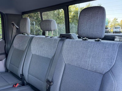 2027 Ford Super Duty F-350 DRW XLT