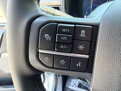 2026 Ford Super Duty F-350 DRW LARIAT