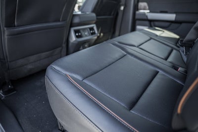 2026 Ford Super Duty F-350 DRW LARIAT
