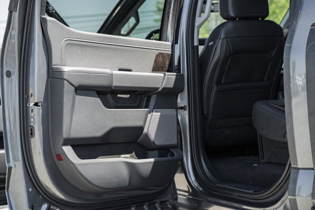 2026 Ford Super Duty F-350 DRW LARIAT