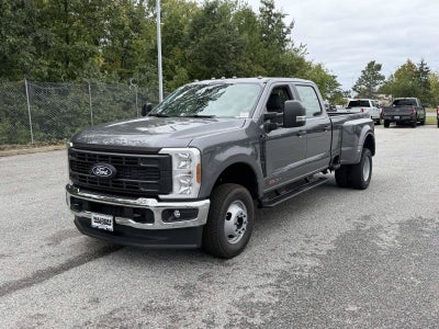 2027 Ford Super Duty F-350 DRW XL
